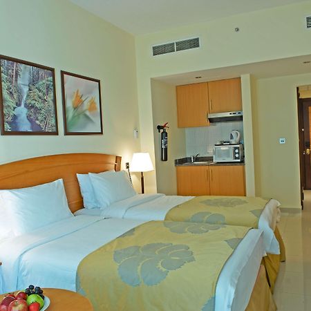 Golden Tulip Sharjah 아파트 호텔 외부 사진