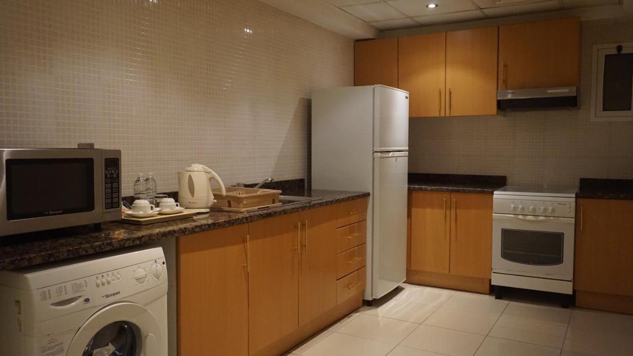 Golden Tulip Sharjah 아파트 호텔 외부 사진