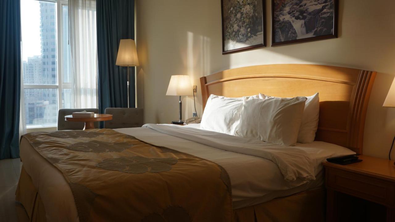 Golden Tulip Sharjah 아파트 호텔 외부 사진