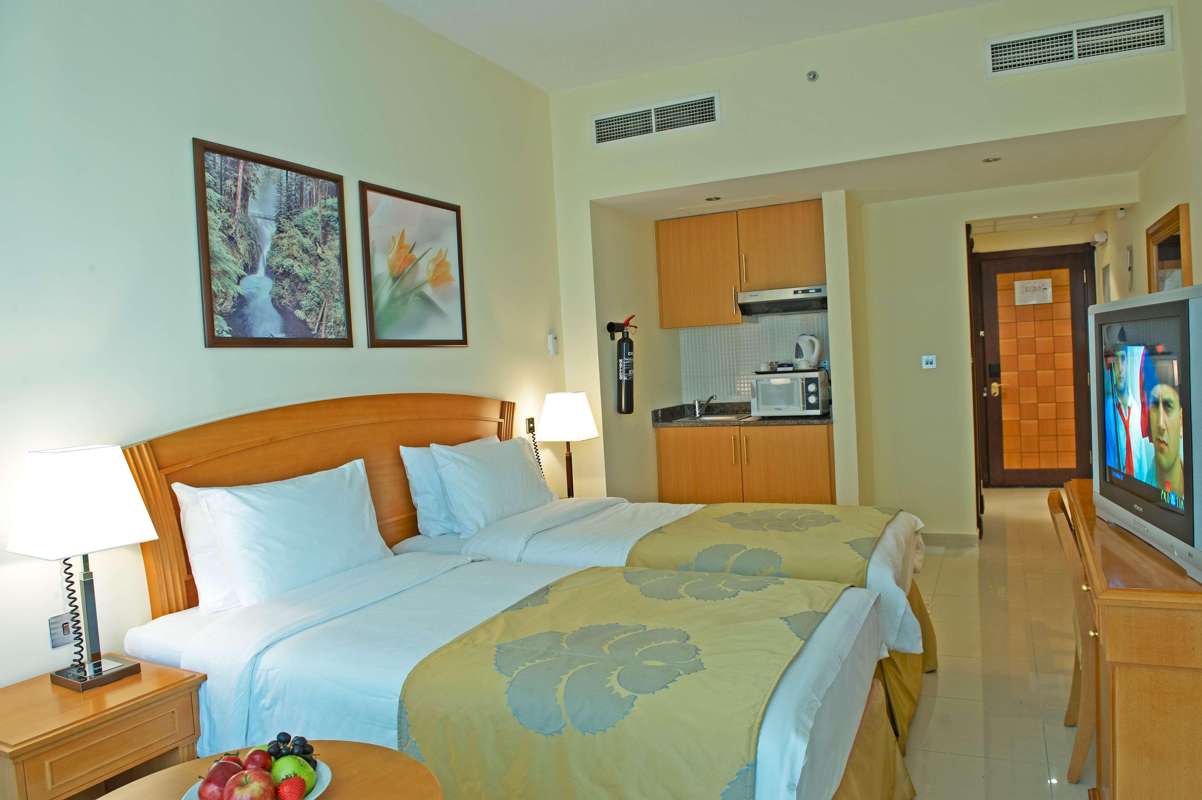Golden Tulip Sharjah 아파트 호텔 외부 사진