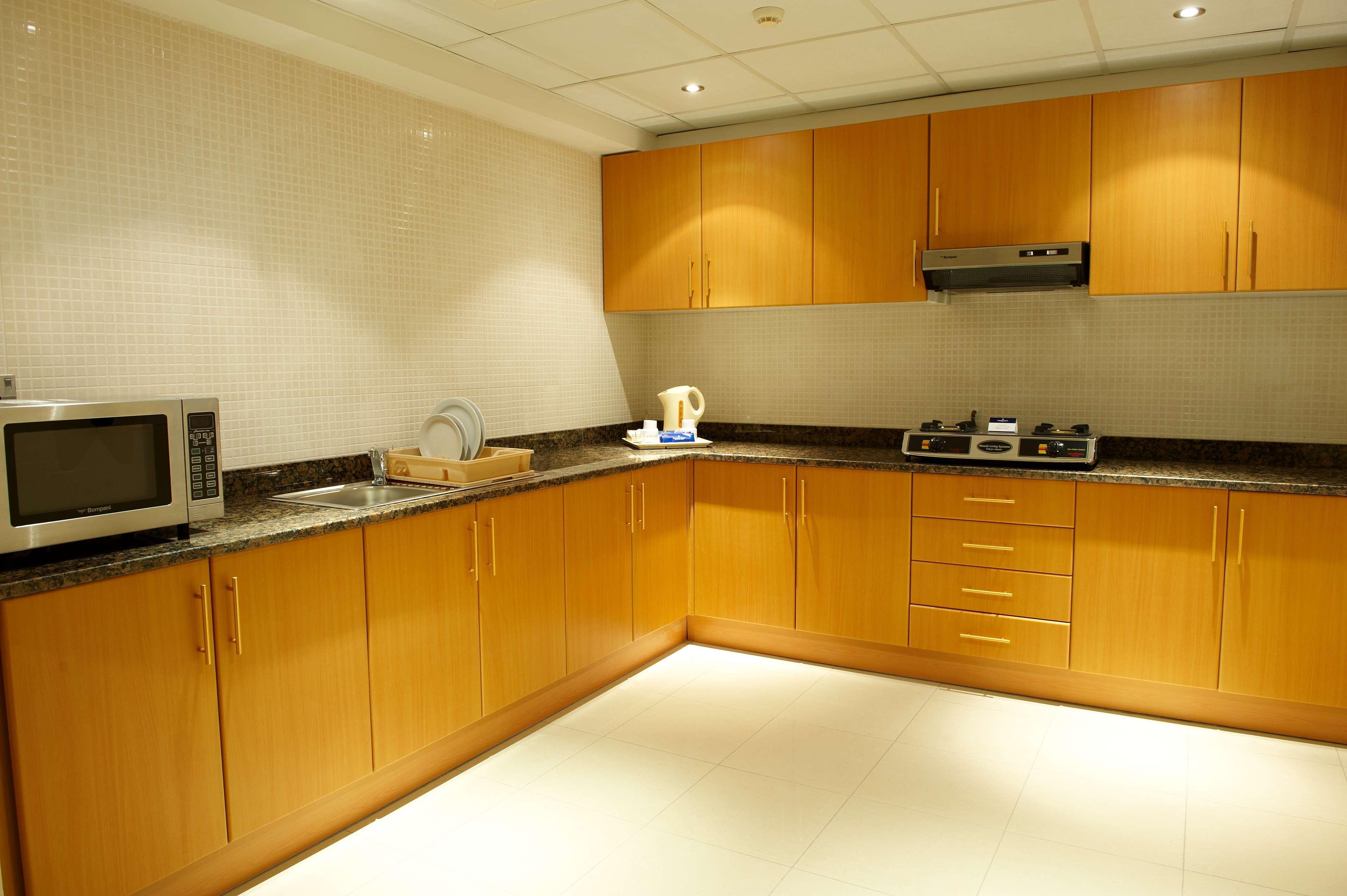 Golden Tulip Sharjah 아파트 호텔 외부 사진