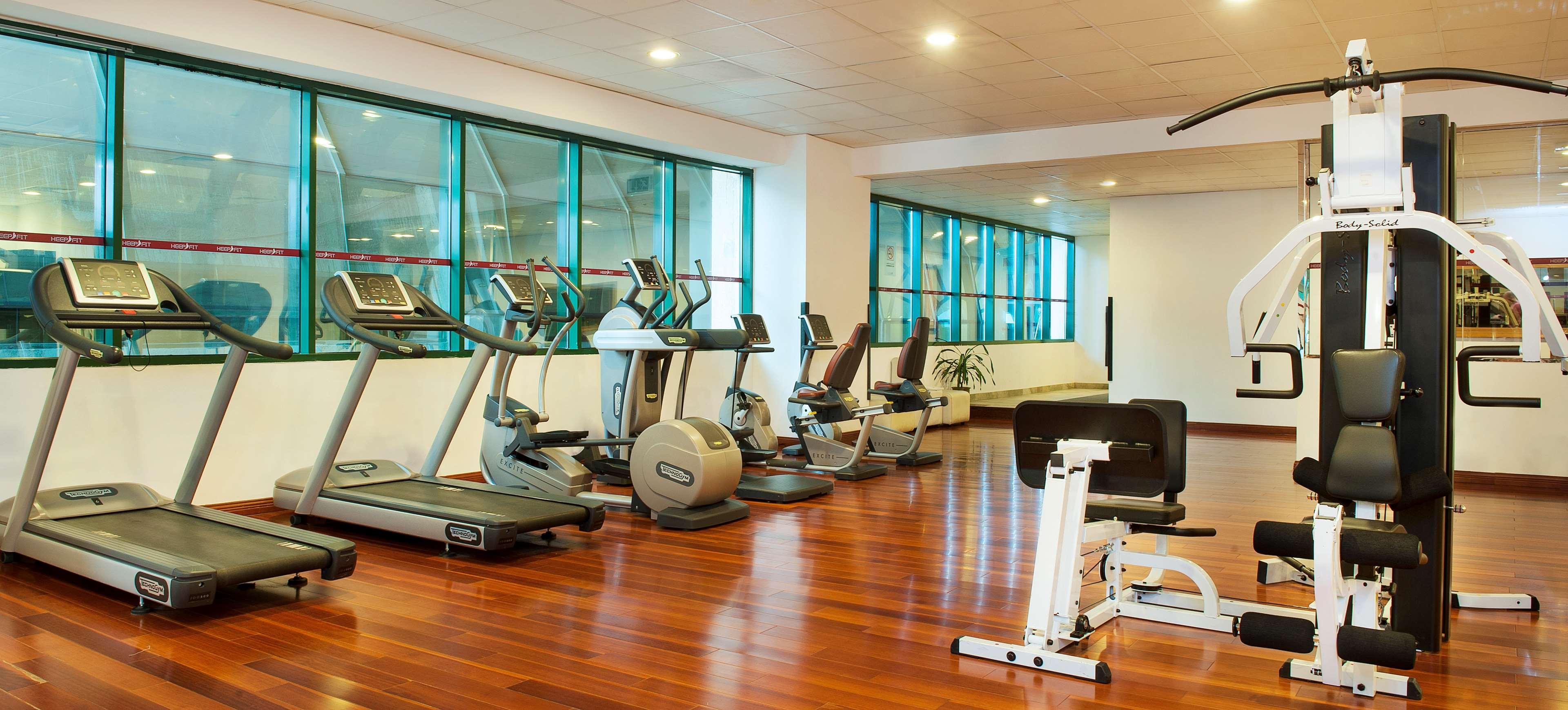 Golden Tulip Sharjah 아파트 호텔 외부 사진