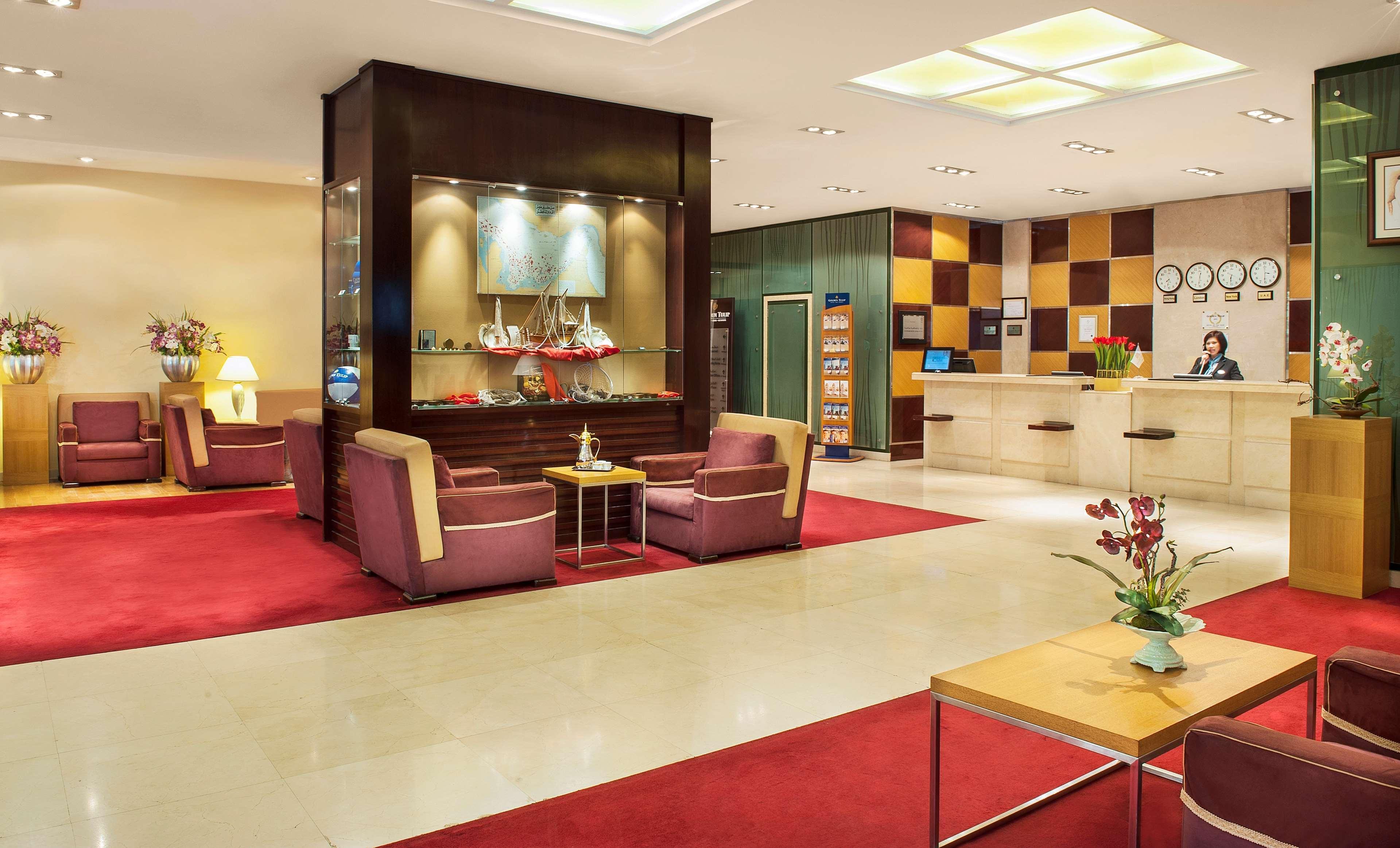 Golden Tulip Sharjah 아파트 호텔 외부 사진